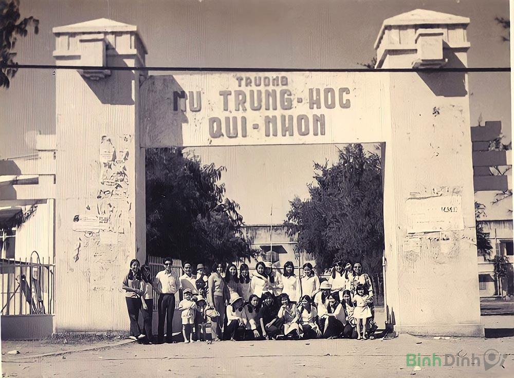 Lịch sử hình thành và biến đổi tên gọi tỉnh Bình Định: Từ văn hóa Sa Huỳnh đến thời kỳ hiện đại Lịch sử hình thành và biến đổi tên gọi tỉnh Bình Định: Từ văn hóa Sa Huỳnh đến thời kỳ hiện đại