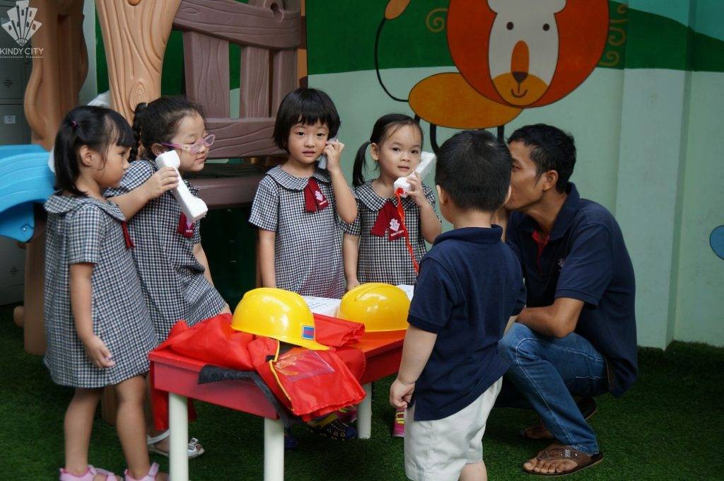 Sắm Vai Là Gì? Khám Phá Định Nghĩa, Lợi Ích Và Ứng Dụng Sắm Vai Là Gì? Khám Phá Định Nghĩa, Lợi Ích Và Ứng Dụng