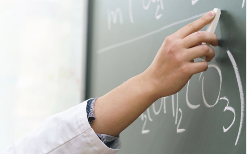 Em Hãy Kể Tên Các Bộ Phận Chính Của Bóng Đèn Huỳnh Quang?