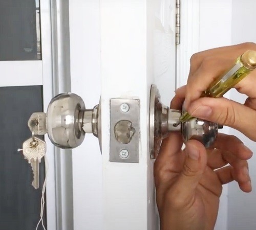 Núi Uốn Mình Trong Chiếc Áo The Xanh: Vẻ Đẹp Xuân Thì Tuyệt Diệu?