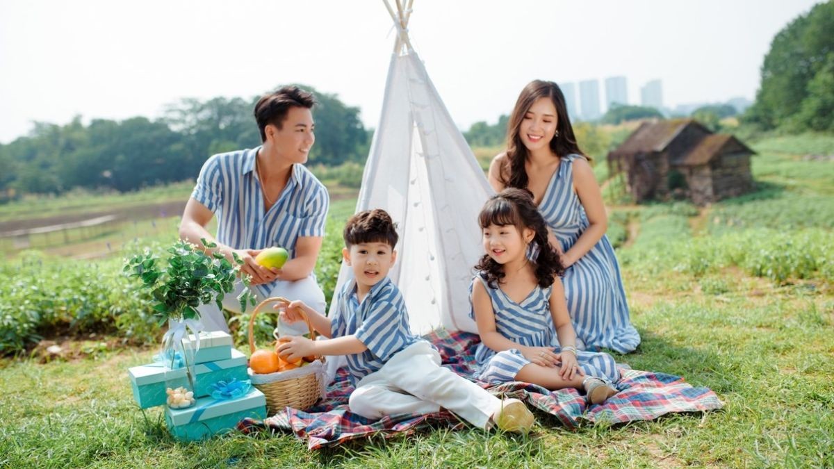 Công Danh Đã Được Hợp Về Nhàn: Lành Dữ Âu Chi Thế Nghị Khen?