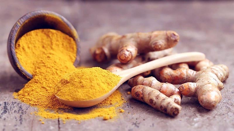Mật ong kết hợp với nghệ