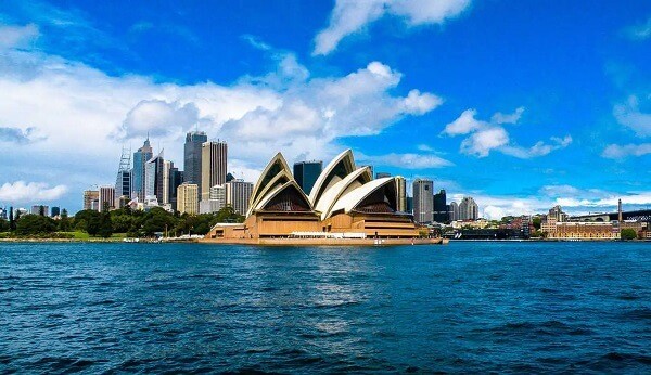 Nhà hát Opera Sydney, một biểu tượng của châu Đại Dương
