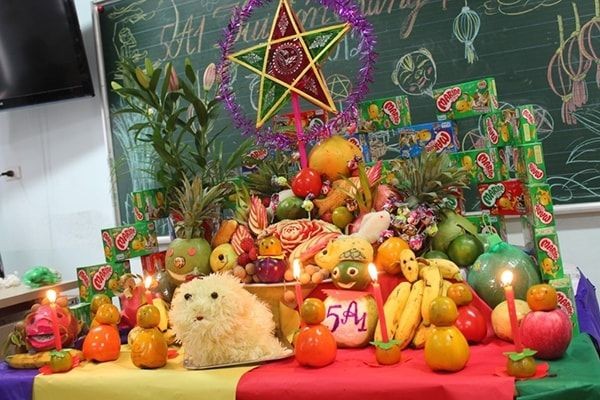 “Những Ngôi Sao Xa Xôi” – Tác Giả Lê Minh Khuê và Giá Trị Tác Phẩm