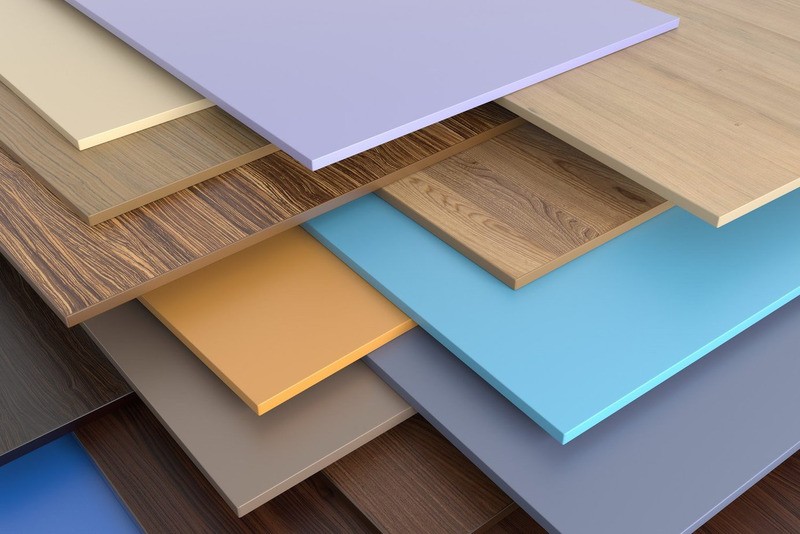 Các tấm nhựa PVC là vật liệu ốp lát phổ biến.
