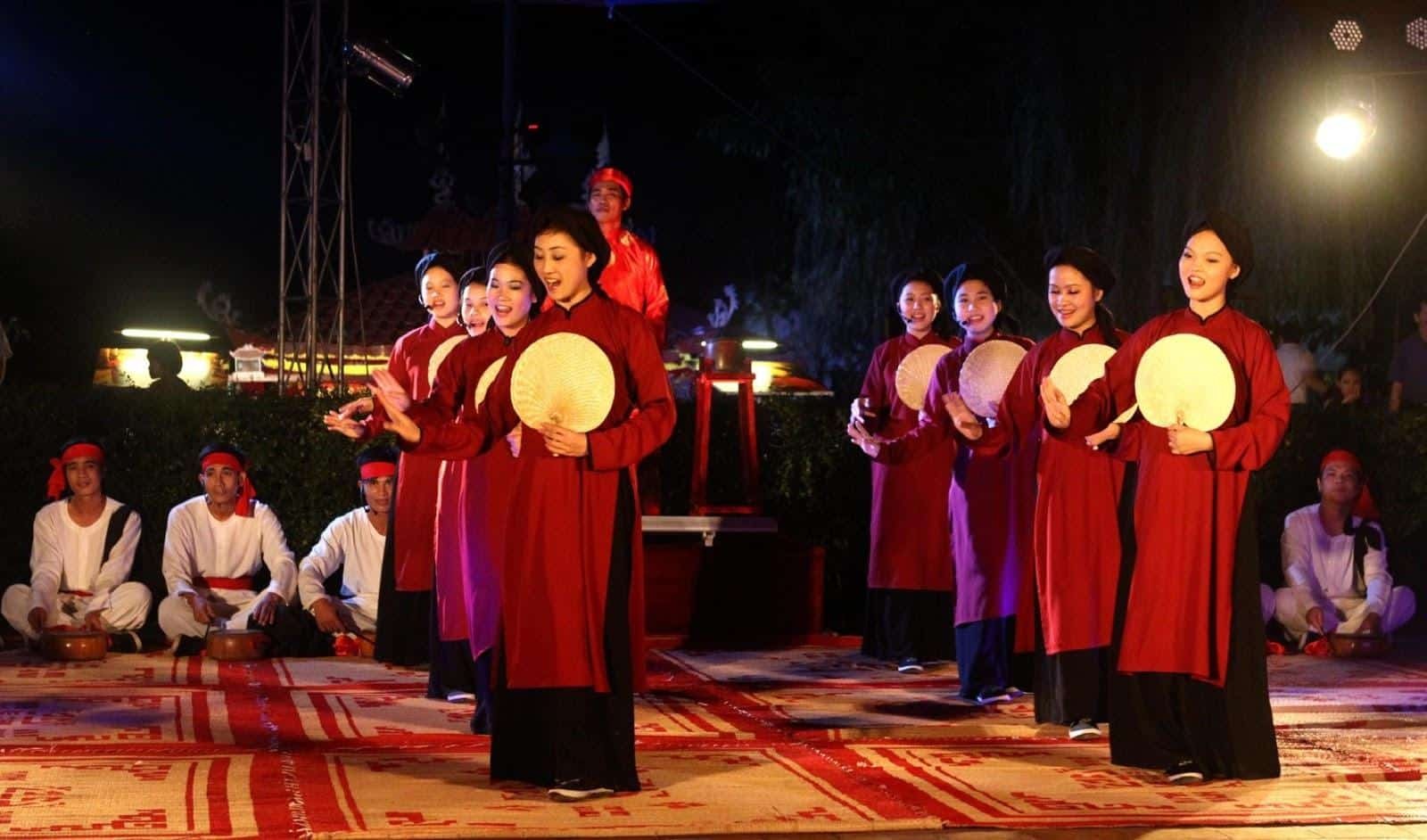 Phân Tích Bài Thơ Mùa Thu Câu Cá: Đặc Sắc Nghệ Thuật Và Giá Trị Nội Dung