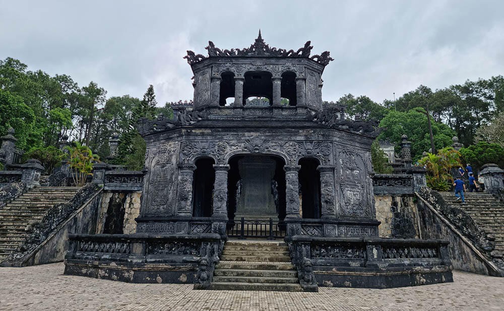 Lăng vua Khải Định