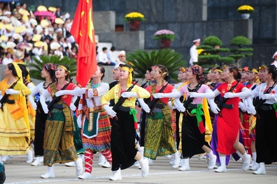 Trang Phục Và Văn Hóa: Ăn Mặc Thế Nào Để Tôn Trọng Bản Sắc Việt? Trang Phục Và Văn Hóa: Ăn Mặc Thế Nào Để Tôn Trọng Bản Sắc Việt?