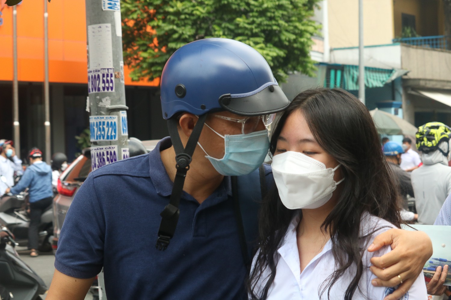 Đề “Những Ngôi Sao Xa Xôi”: Bí Quyết Chinh Phục Bài Thi Ngữ Văn Hiệu Quả Nhất? Đề “Những Ngôi Sao Xa Xôi”: Bí Quyết Chinh Phục Bài Thi Ngữ Văn Hiệu Quả Nhất?