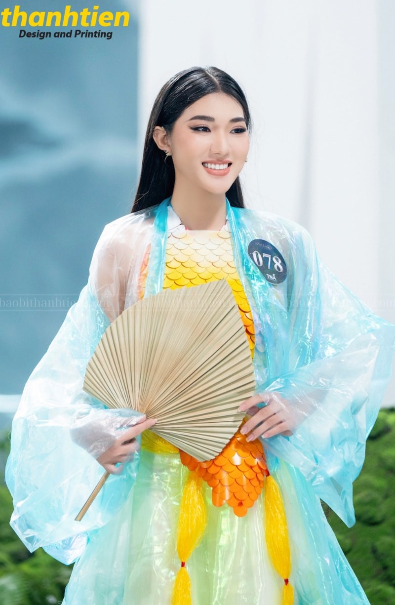 Gà Thuộc Lớp Gì? Khám Phá Phân Loại Khoa Học Về Gà