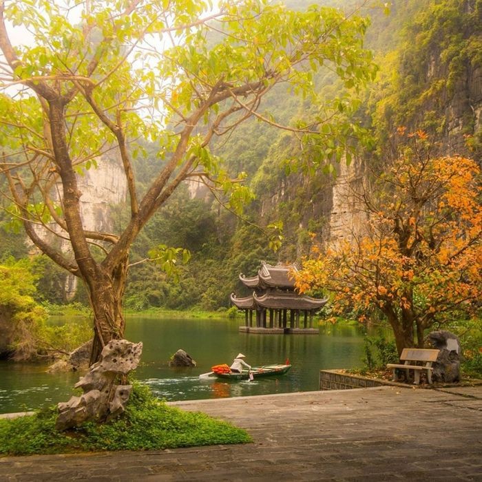 Để Giữ Gìn và Phát Huy Truyền Thống Quê Hương, Cần Lên Án Hành Vi Nào?