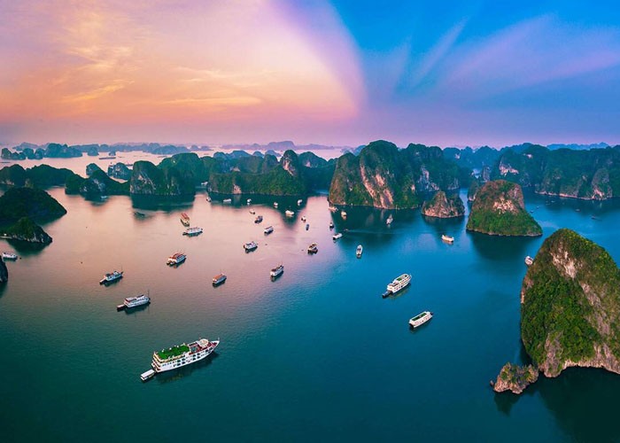 Avatar phong cảnh biển với thuyền buồm